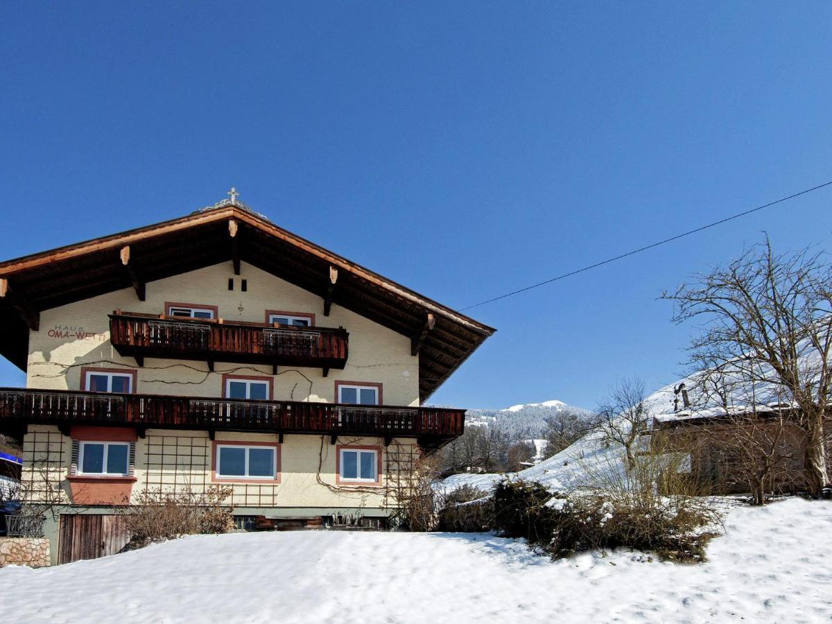 Apartment In Hopfgarten Brixental Near Ski Lift Хопфгартен им Бриксентал Екстериор снимка