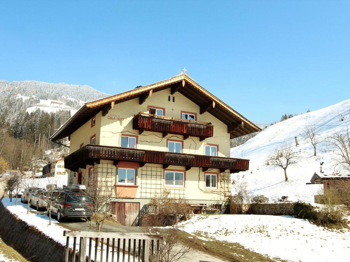Apartment In Hopfgarten Brixental Near Ski Lift Хопфгартен им Бриксентал Екстериор снимка